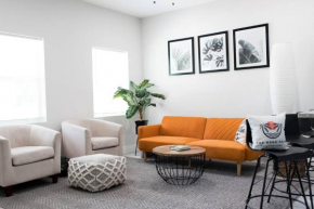 Stylish new home mins from downtown, airport and beach!